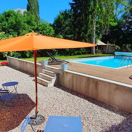 Bed and Breakfast Maison Cimarron Chateauroux-les-Alpes Exterior foto